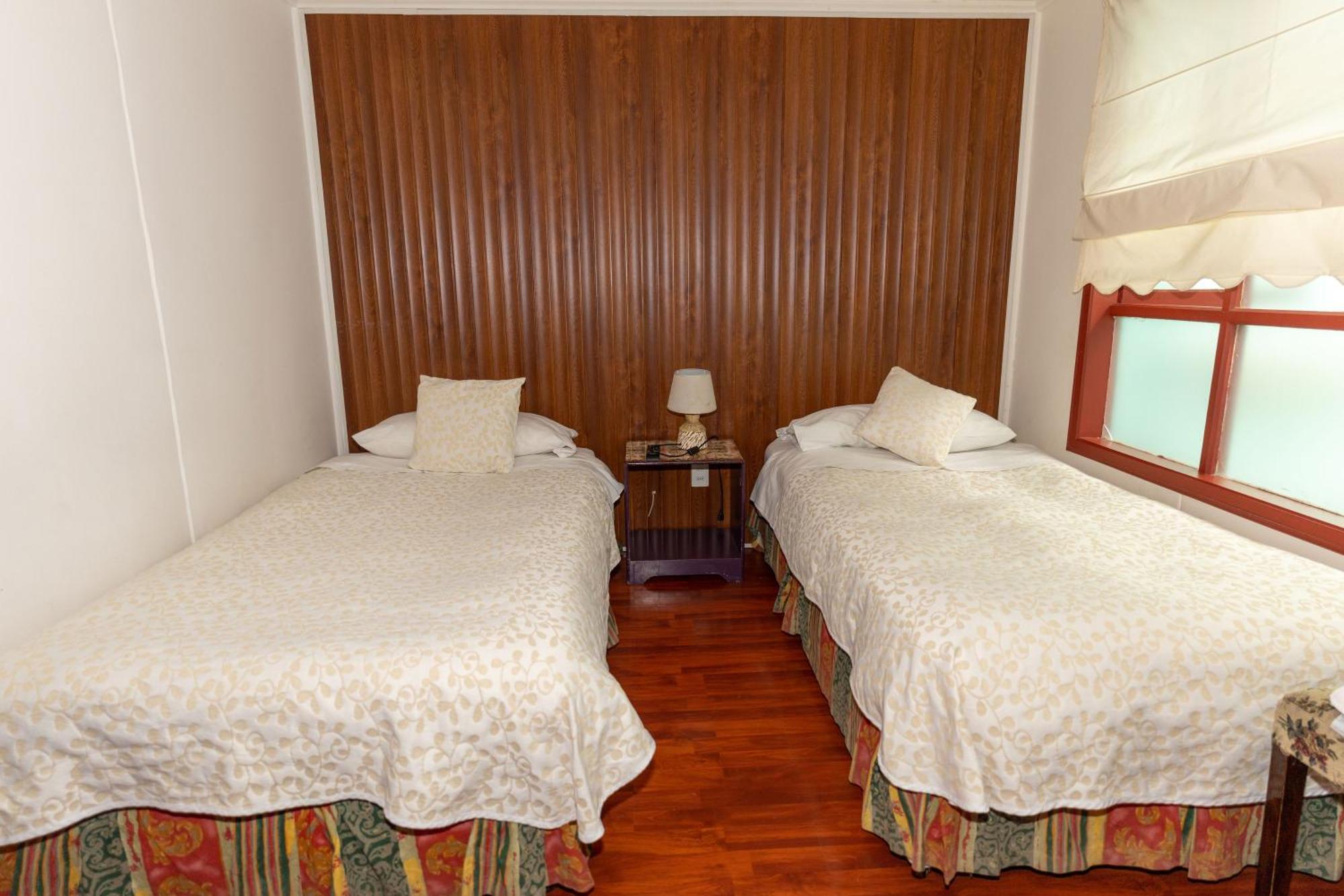 Hotel Milodon Puerto Natales Buitenkant foto