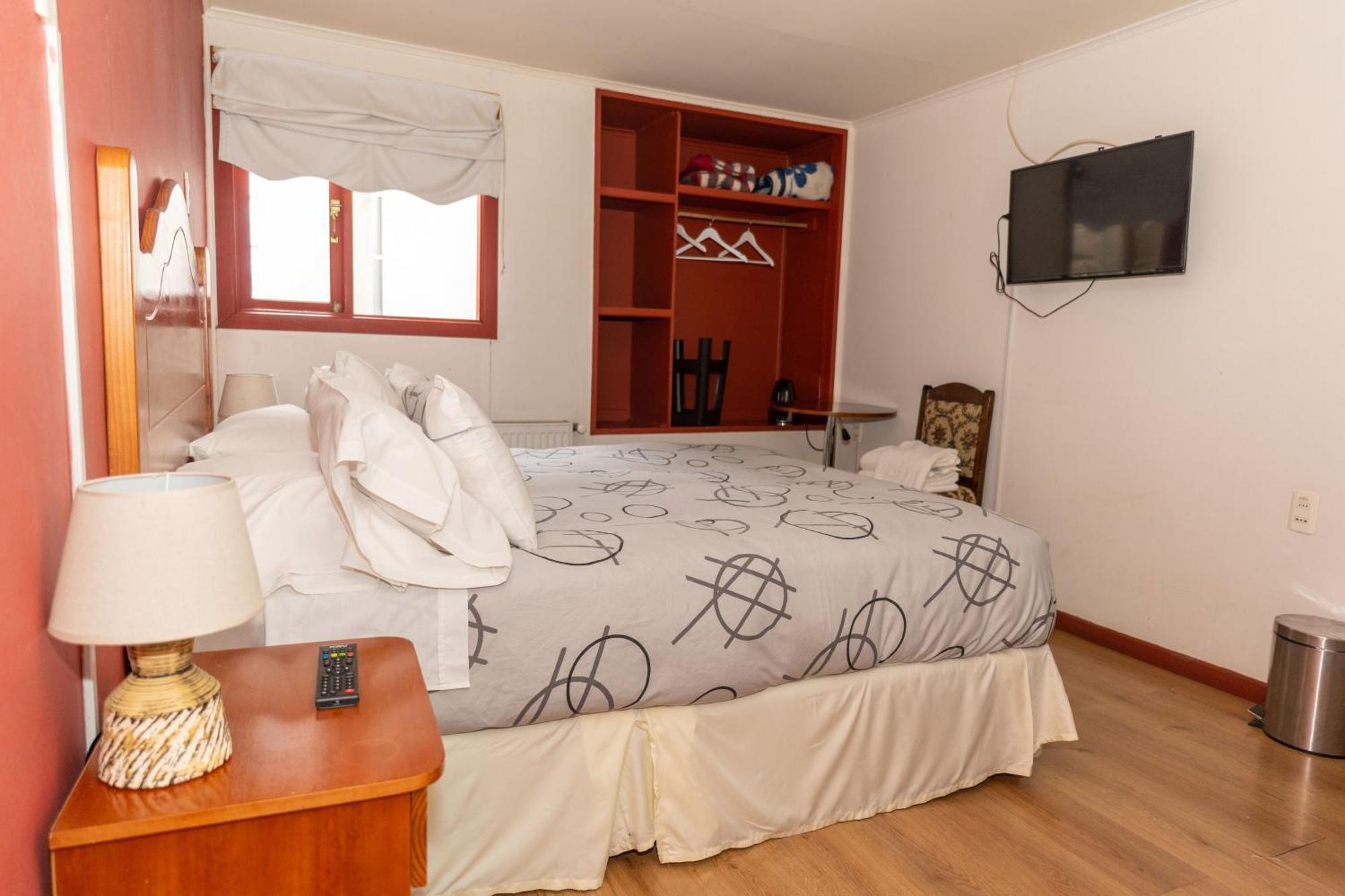 Hotel Milodon Puerto Natales Buitenkant foto